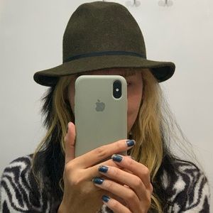 Lovely dark green wool felt hat